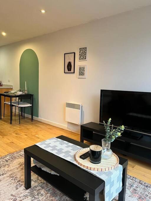 Chic 1 Bed Centrally Located Apartment - Birmingham Jq Extérieur photo